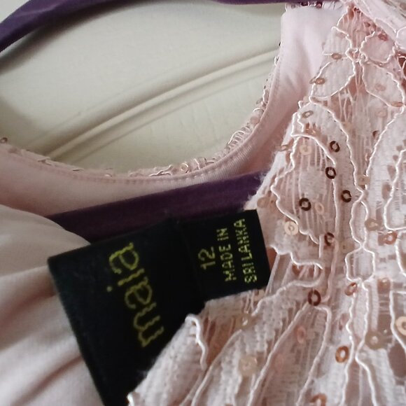 Elegant sequin blush pink dress. - Picture 2 of 4